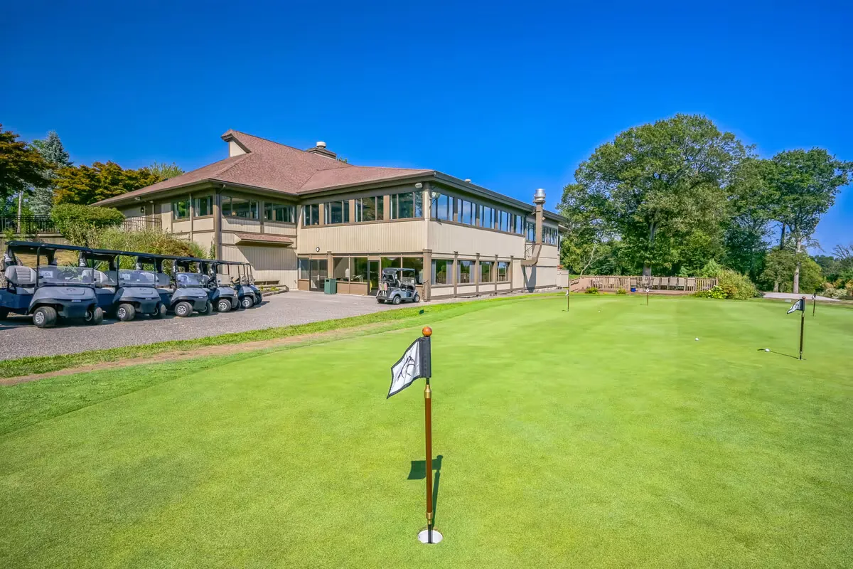 Connecticut Golf Course Bridge Loan: Time-Sensitive Acquisition