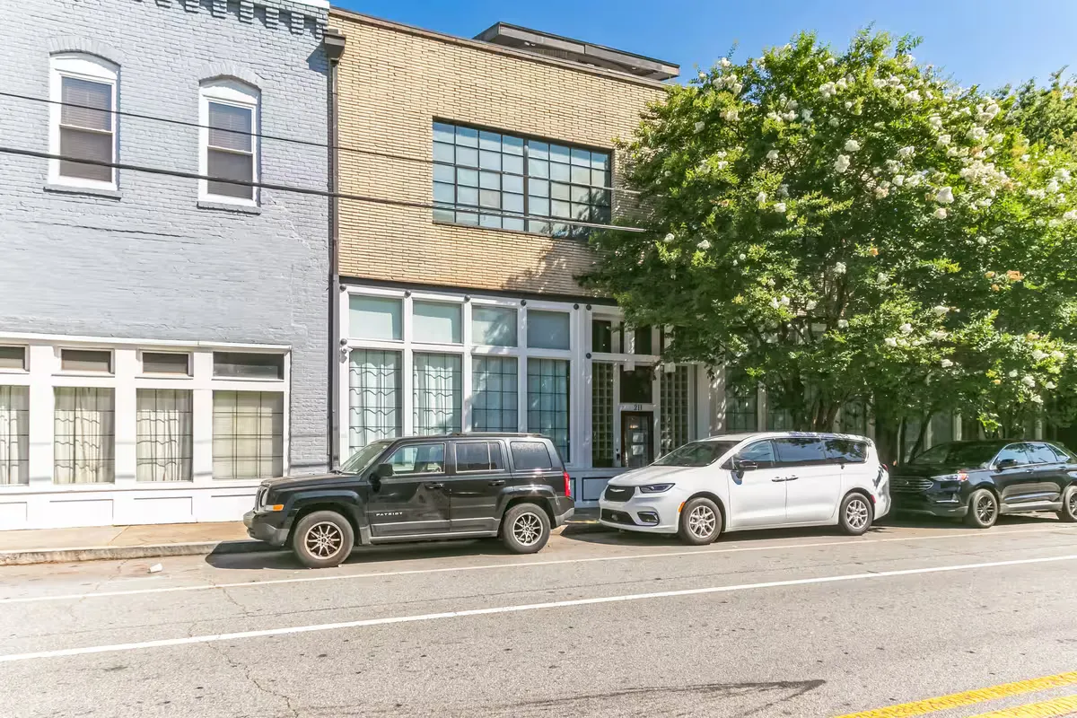 Atlanta Mixed-Use Bridge Financing: Owner-Occupied Production Studio